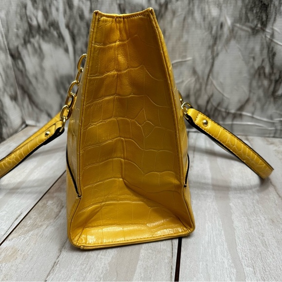 Anne Klein Vibrant Yellow Croc-Embossed Tote Gold Hardware Chain Handle Vibrant - Picture 14 of 15